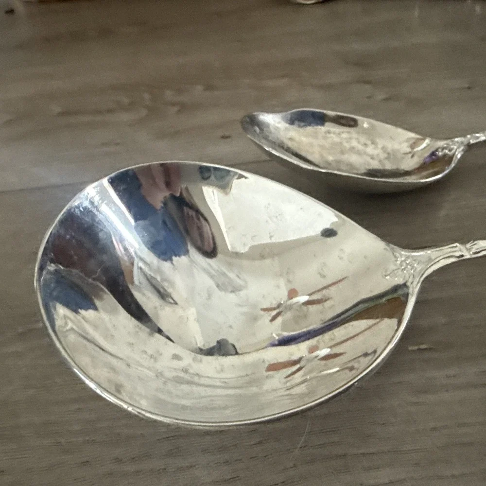 Wm Rogers & Son Enchanted Rose Gold Electroplate 3-Piece Serving/Hostess Set - Picture 4 of 5